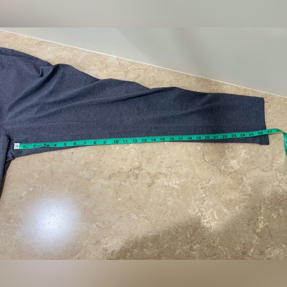 Lululemon On the Fly 7/8 Pant 27” - Picture 5 of 5